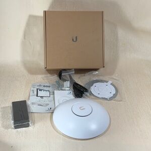 Ubiquiti UniFi AC Long-Range (UAP-AC-LR) Wireless  Access Point-NEW